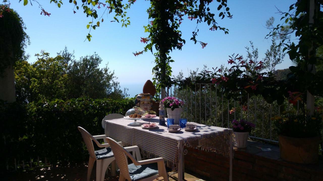 Casa Il Faro Villa Con Piscina Кастельмола Экстерьер фото